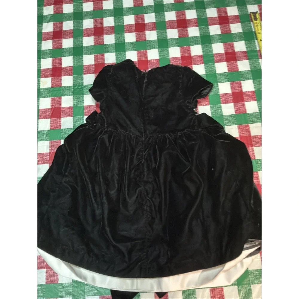 Charter Club Black Velvet Dress 2t Hand Smocked Flowers‎ Waistband